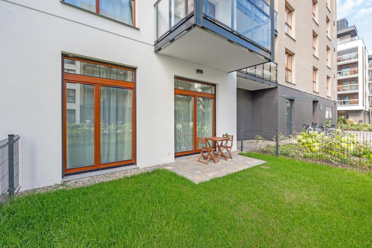 Zajezdnia Wrzeszcz Seaside & Parking By Downtown Apartments Gdansk Exterior foto