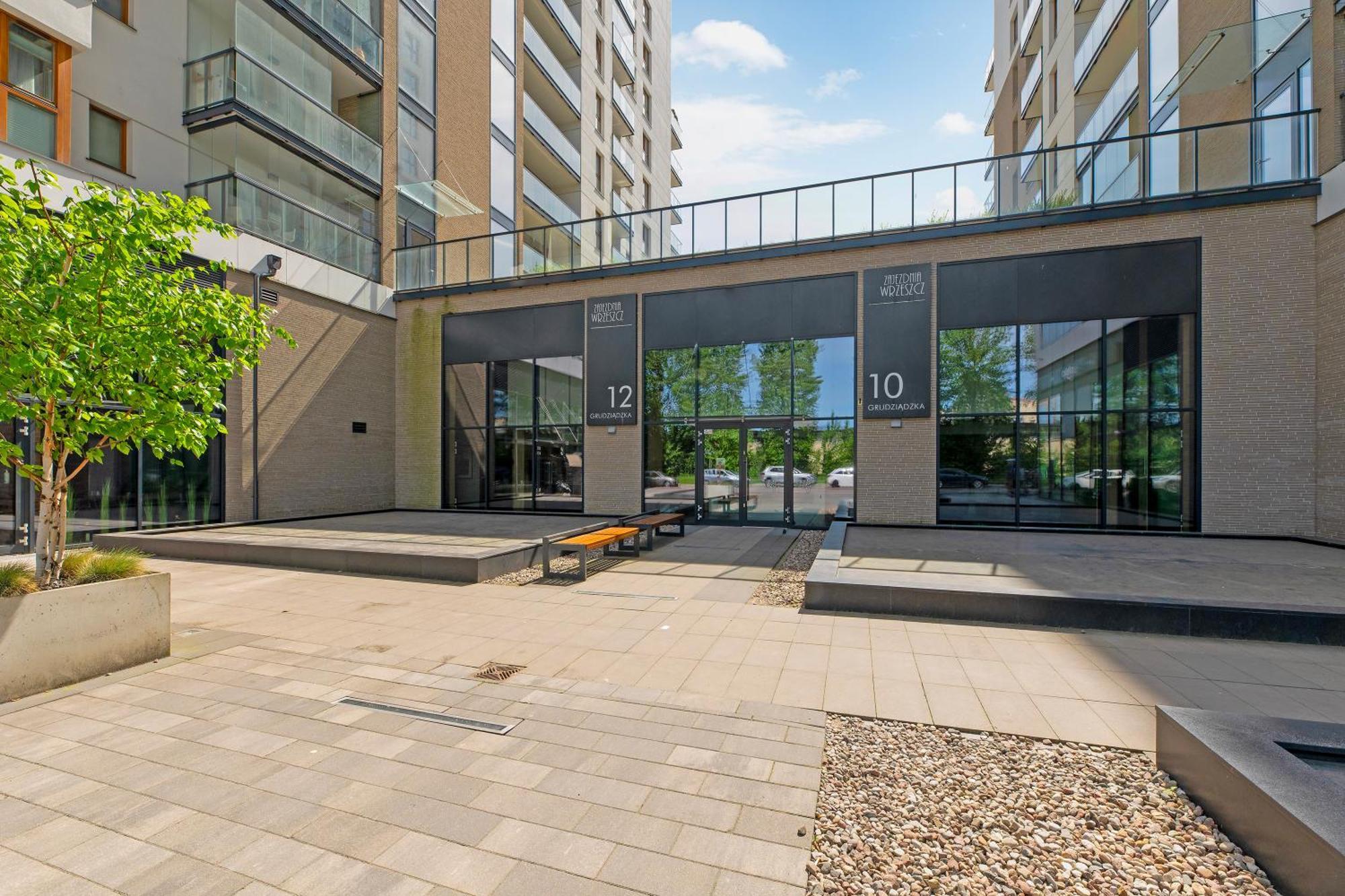 Zajezdnia Wrzeszcz Seaside & Parking By Downtown Apartments Gdansk Exterior foto