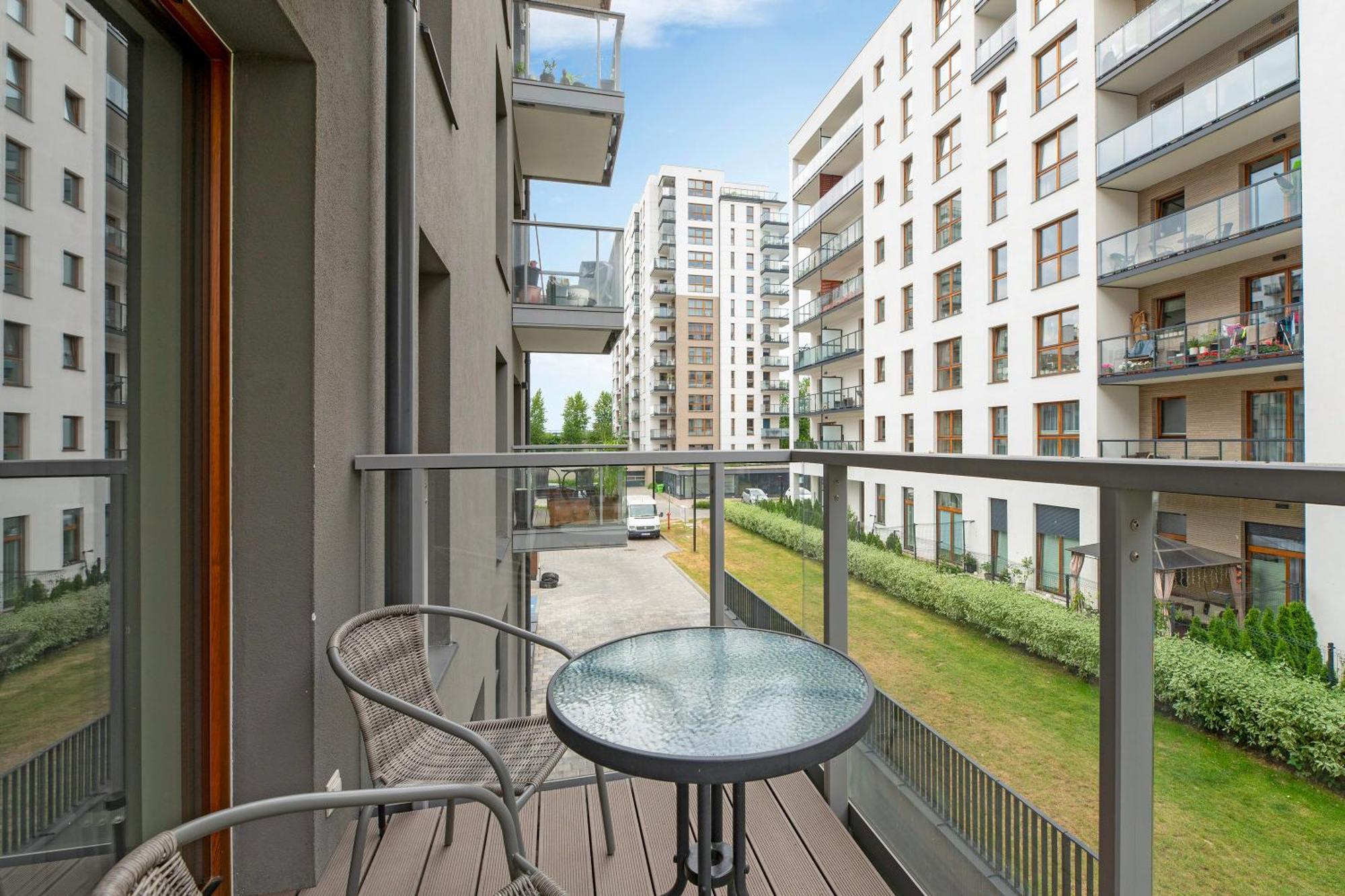 Zajezdnia Wrzeszcz Seaside & Parking By Downtown Apartments Gdansk Exterior foto